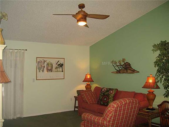 4th image of 3279 Villa Way Cir