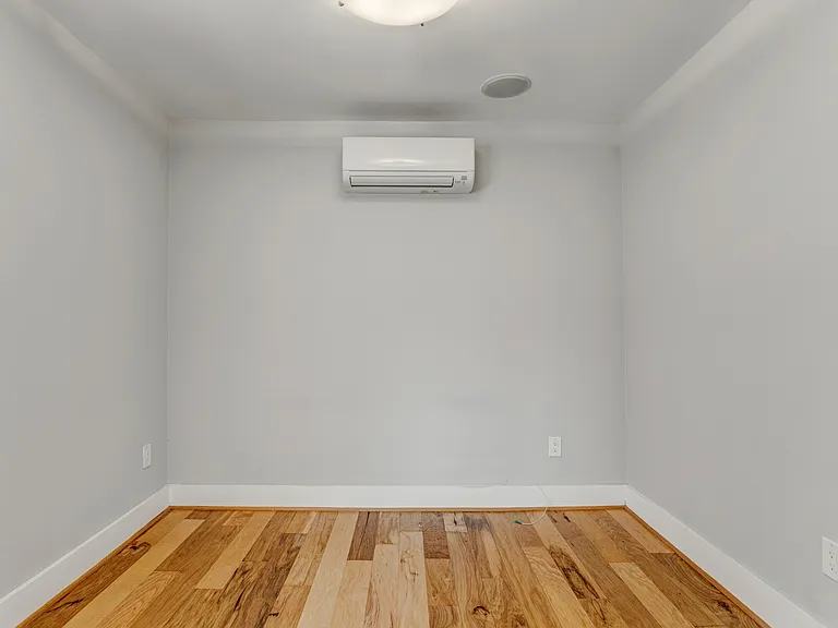 1514 Newton St NW #102 — Photo 15
