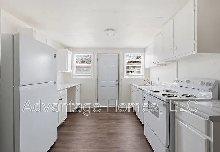 1015 N Scott Ave #8-5 — Photo 10