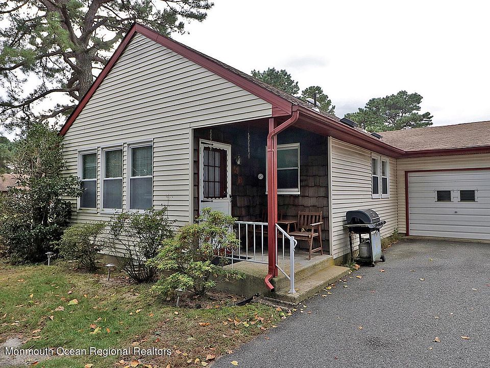 1st image of 4B Quincy Dr