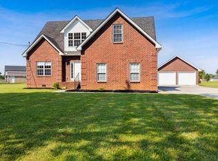 677 Coopertown Rd, Unionville, TN 37180