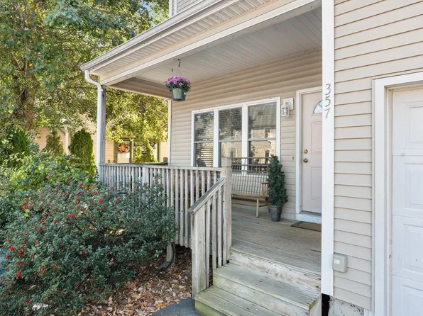 357 Litchfield St #357, Leominster, MA 01453