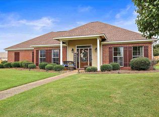 207 Crescent Ridge Dr, Madison, MS 39110