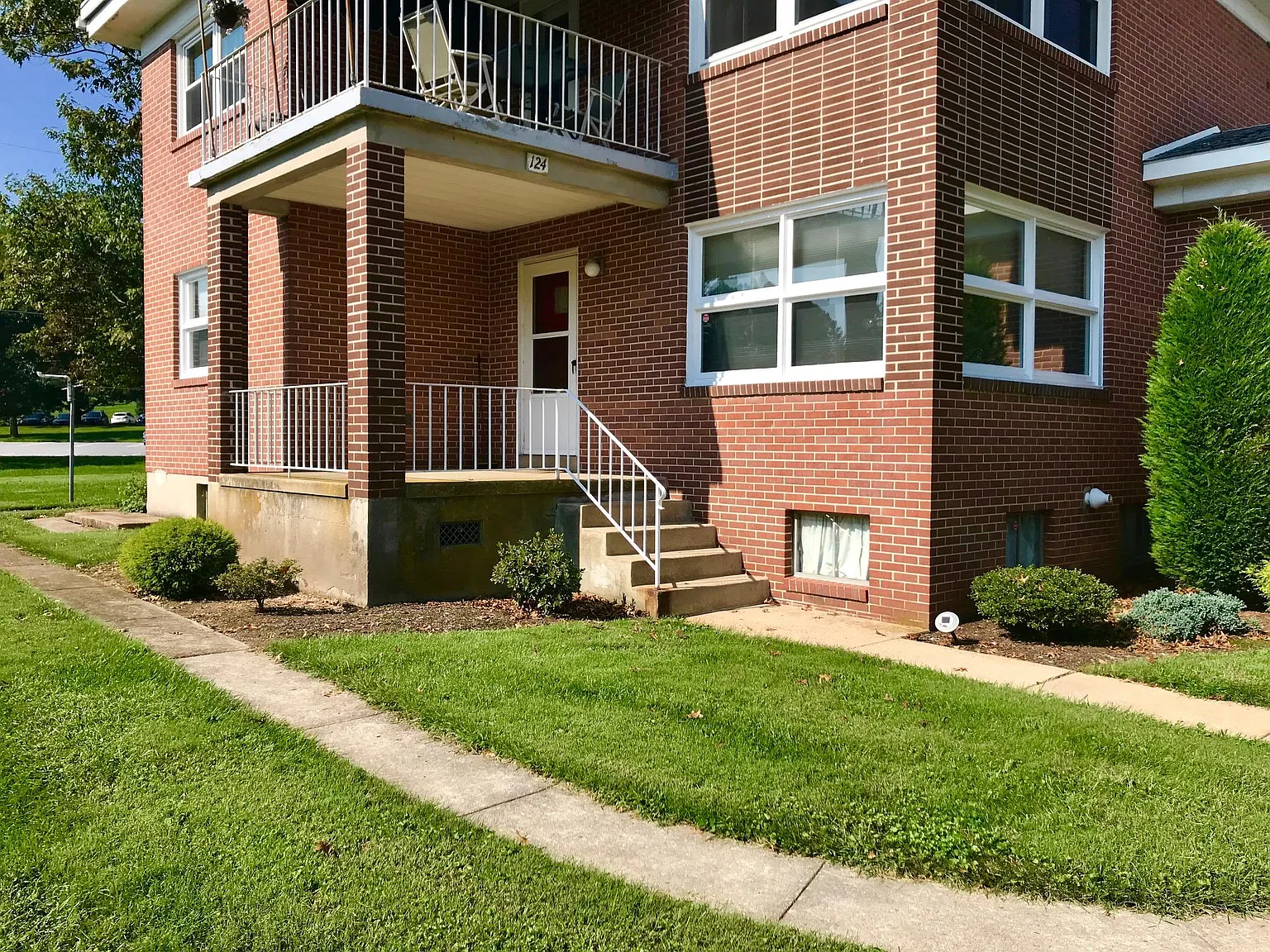 124 Gretchen Dr photo 1
