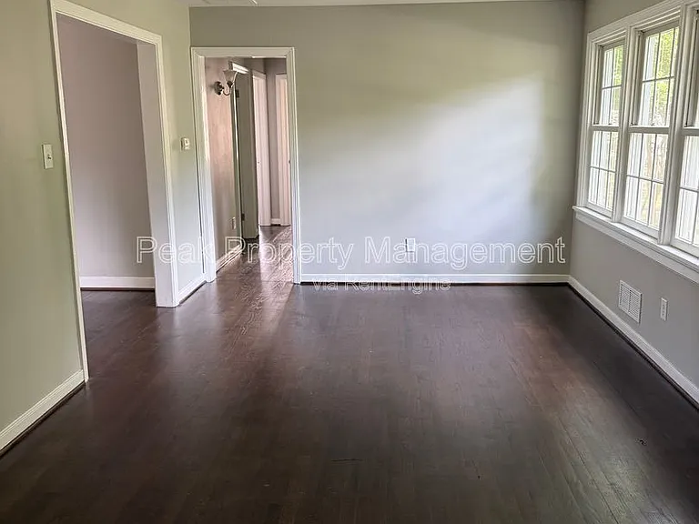 9014 Weldon Dr — Photo 4