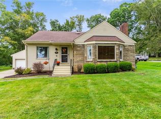 102 Hilltop Blvd, Canfield, OH 44406