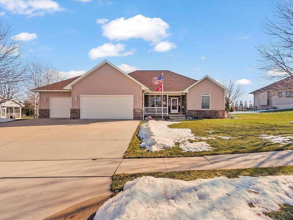 1st image of 3916 Maryhill Dr