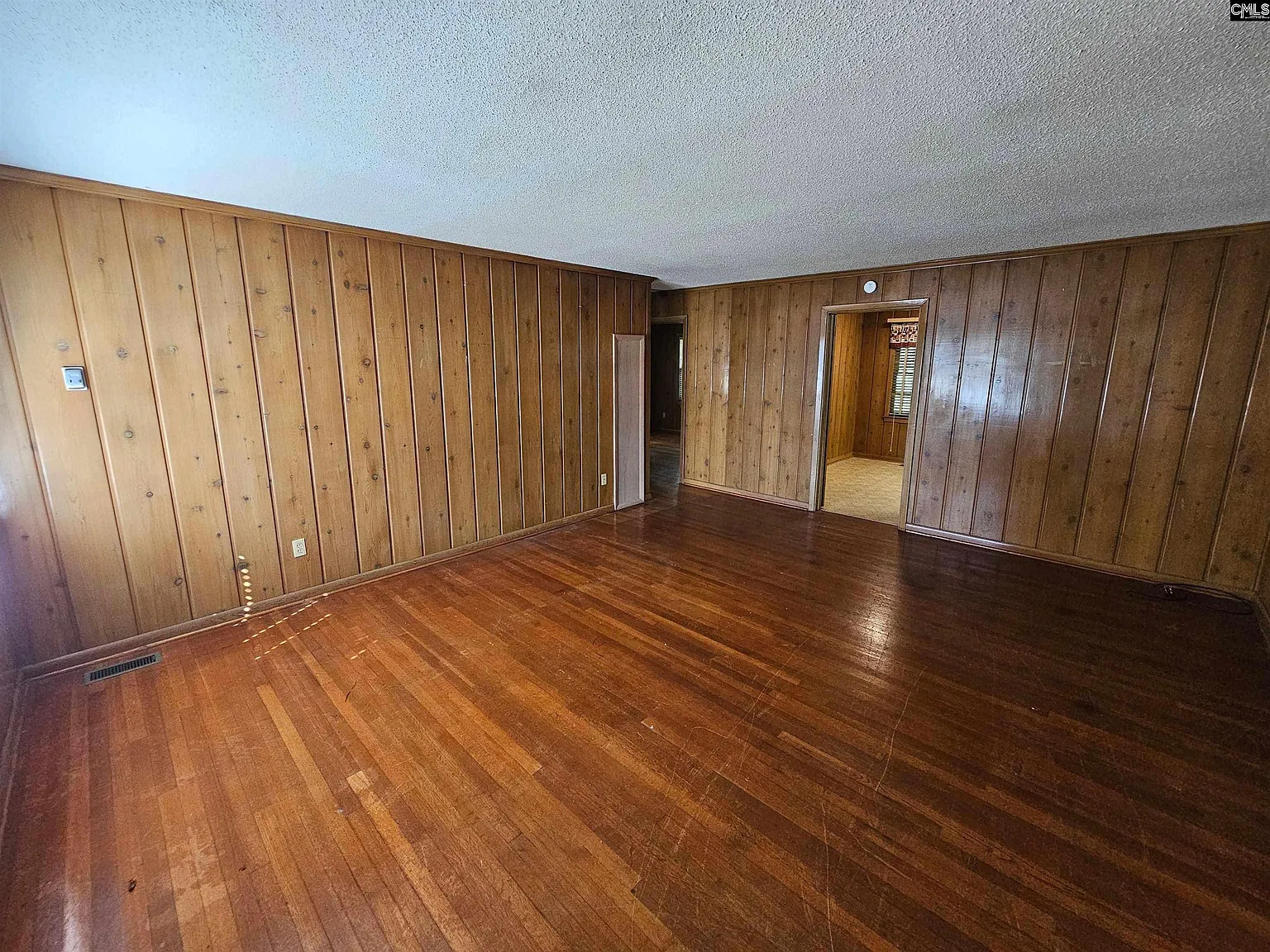 2 bed, 928 sqft, $1,200 — Photo 2