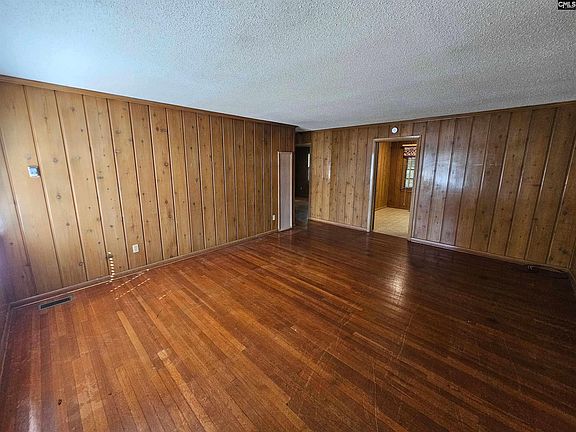 2nd image of 1507 Brennen Rd
