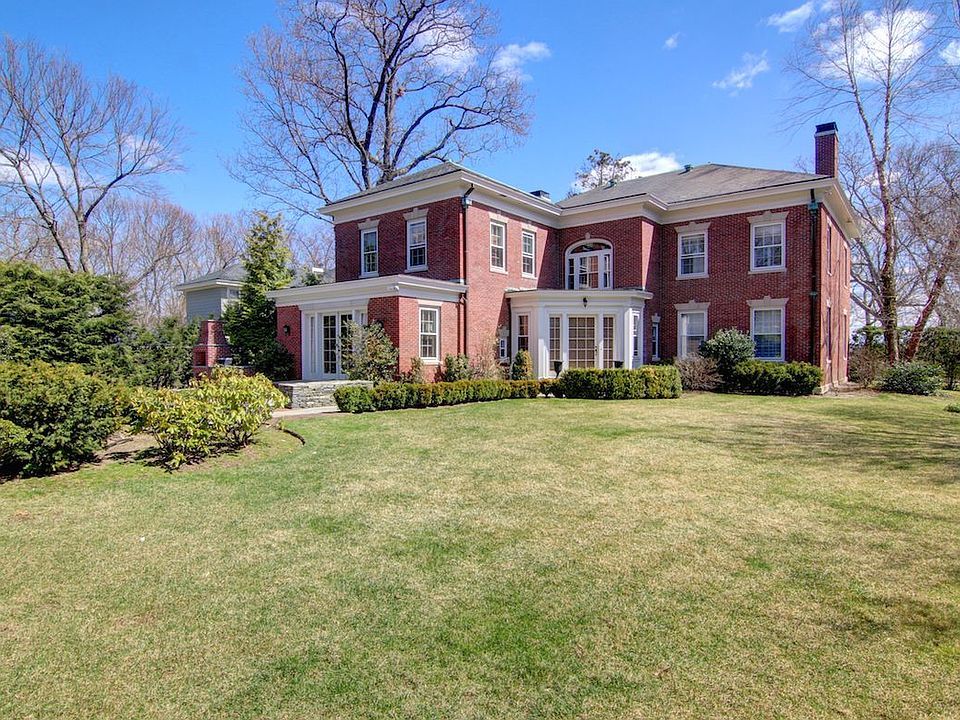 83 Loring Ave, Providence, RI 02906 Zillow