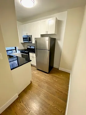 Rented by LRGNY Group, Inc. | media 19