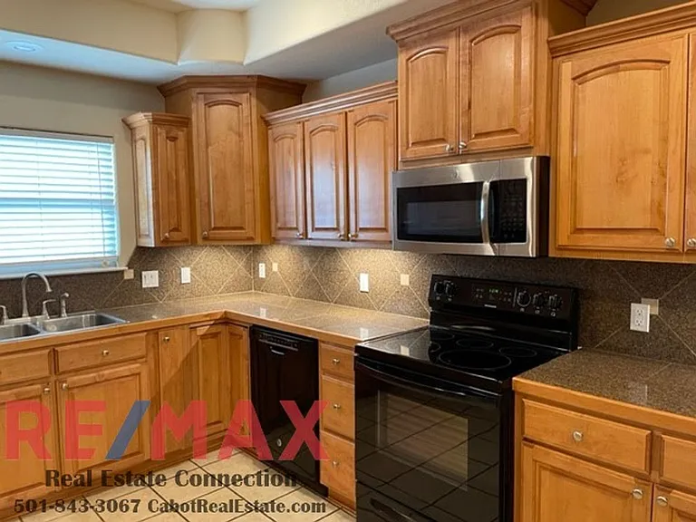 59 Hickory Bend Dr — Photo 3