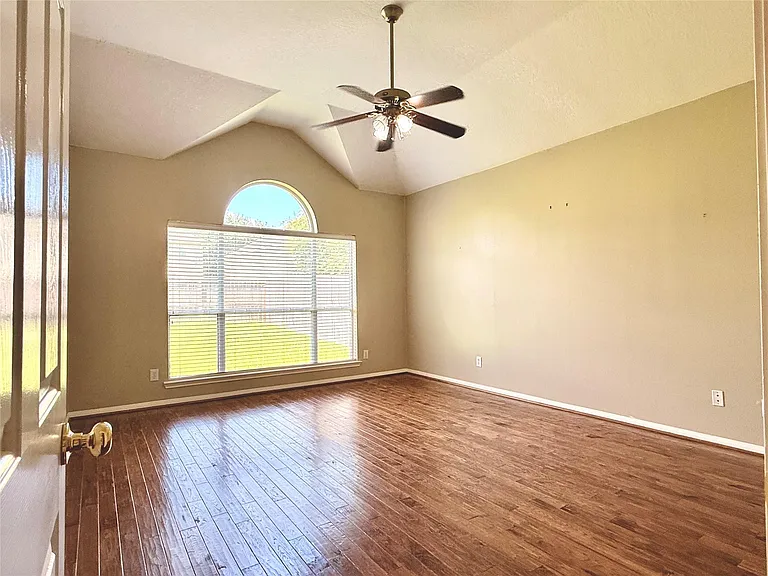 16518 Wheatmill Ct — Photo 16