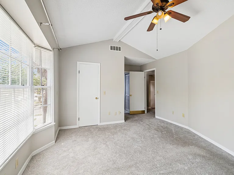 1003 W Horatio St #A — Photo 21