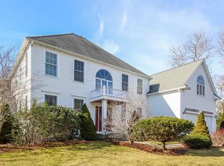 1 Firethorne Ln, Sandwich, MA 02563