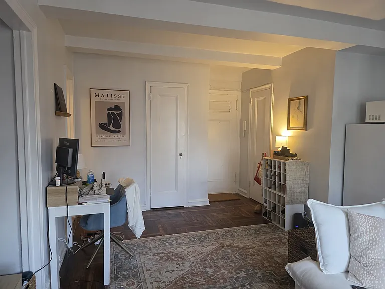320 E 42nd St #2906 — Photo 9
