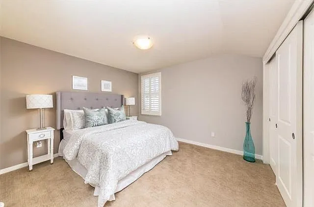 4 bed, 2430 sqft, $1,799 — Photo 1