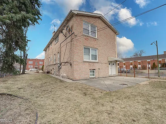2457 N Nordica Ave #2 — Photo 6