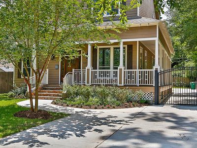 1443 Sue Barnett Dr, Houston, TX, 77018