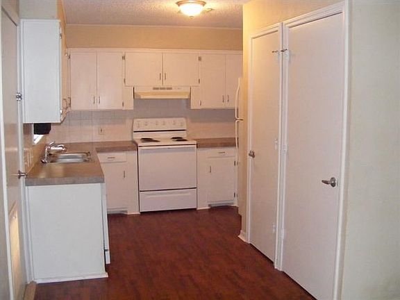 4th image of 2138 NW Lincoln Ave