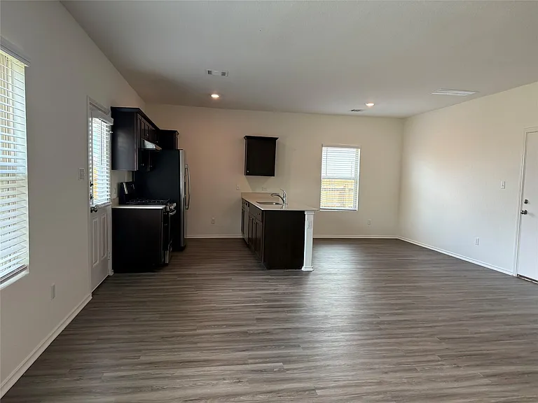 112 Crownover Cv — Photo 5