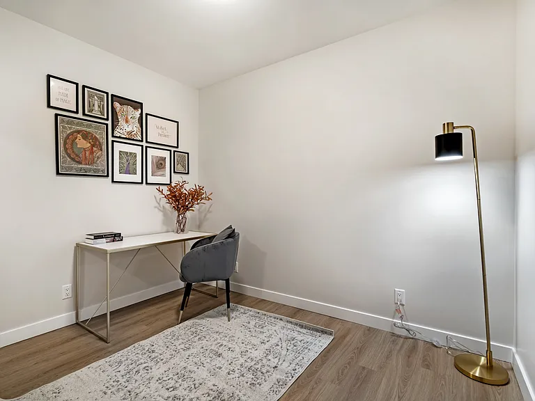 909 5th Ave SW — Photo 39