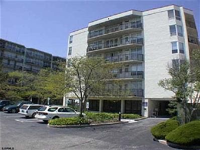 1st image of 500 Bay Ave #1209