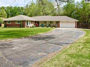 3804 N Halstead St, Hutchinson, KS 67502