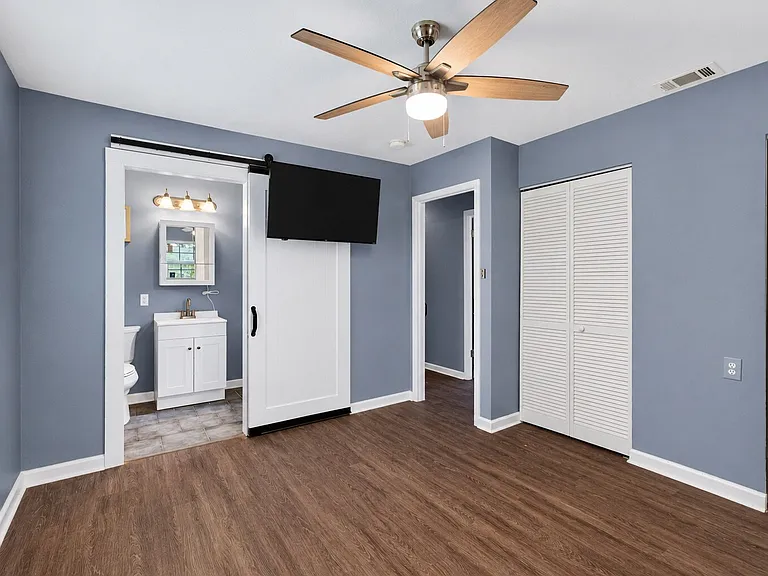 1621 Cloverdale Dr — Photo 21
