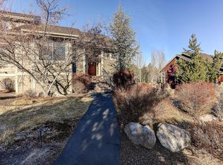 663 Sage Country Ct, Redmond, OR 97756