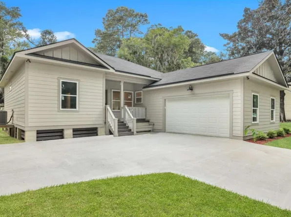 1115 Corinth Ave, Savannah, GA 31406