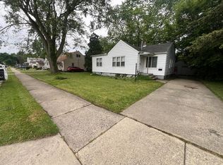 22123 Piper Ave, Eastpointe, MI 48021