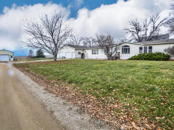 205 N Lake Blvd, Columbia, SD 57433