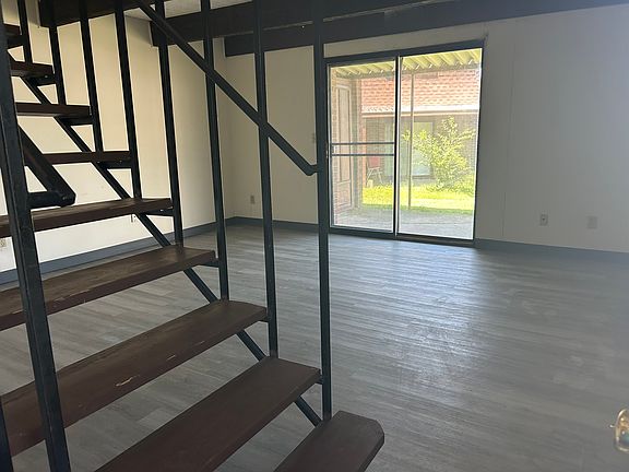 5th image of 201H Briarwood Dr #201