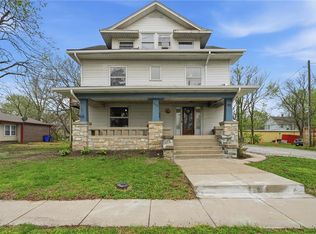 115 S Walnut St, Olathe, KS 66061