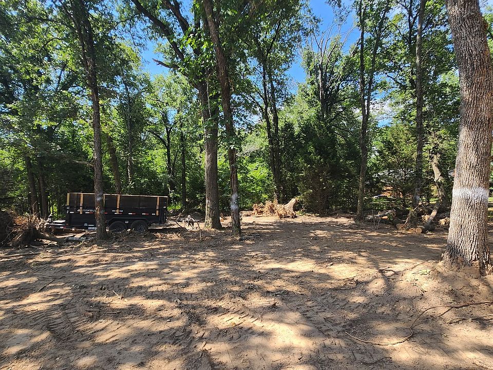 1st image of 103 Dogwood Dr