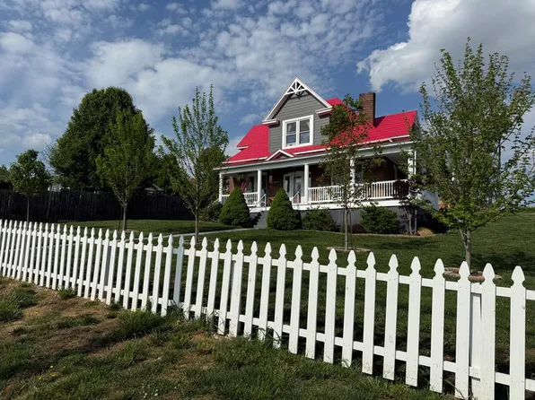 305 Texas Ave, Bristol, VA 24201