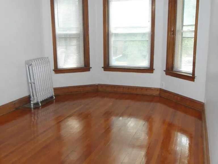 5639 N Wayne Ave #1 — Photo 3
