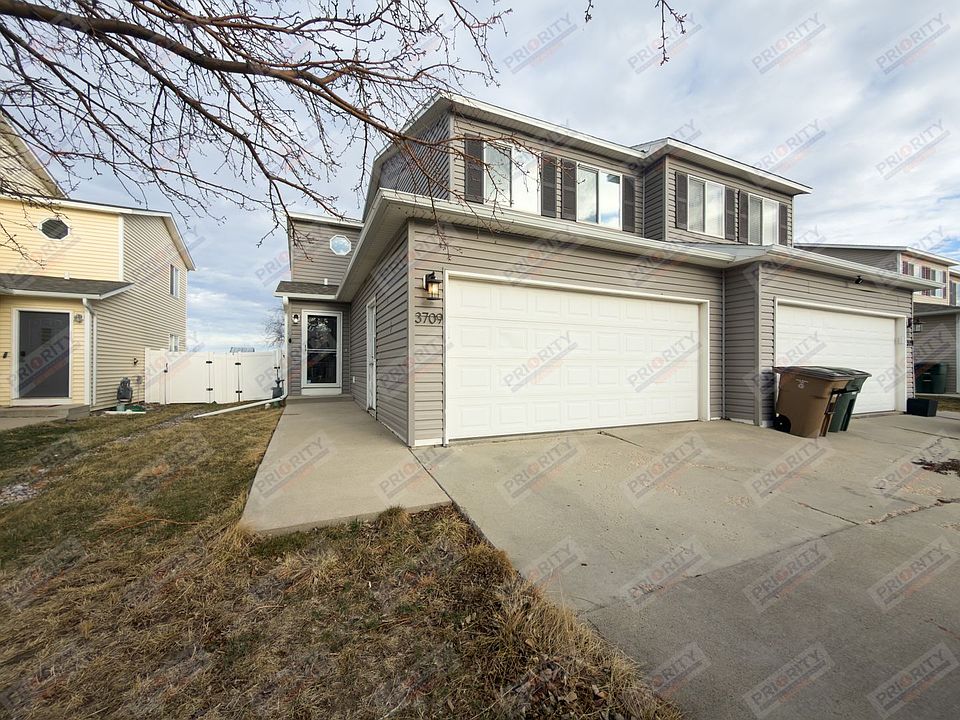 1st image of 3709 Lunar Ave