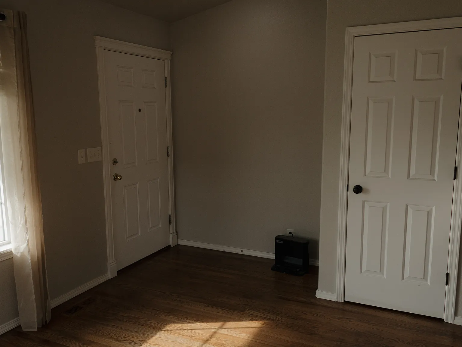 2 bed, 1254 sqft, $2,200 — Photo 3