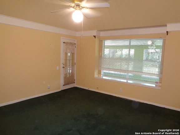 5th image of 9507 Legend Isle Dr