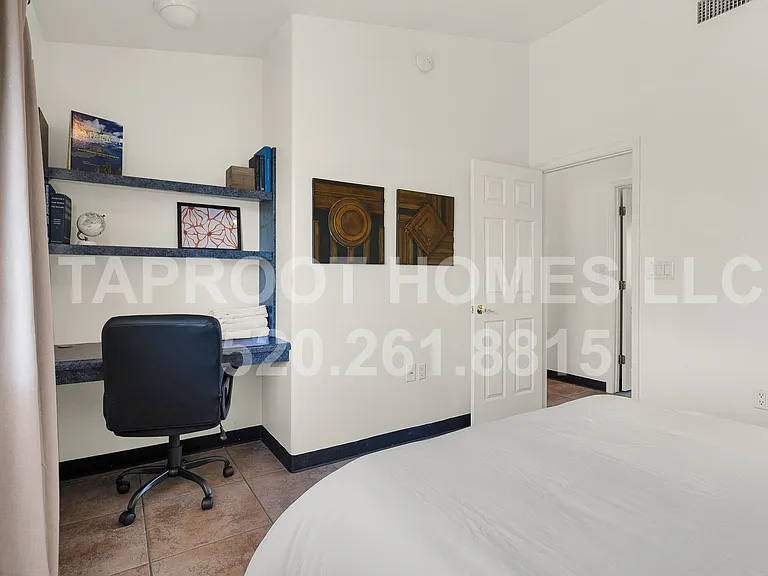 730 E Lester St #2 — Photo 19