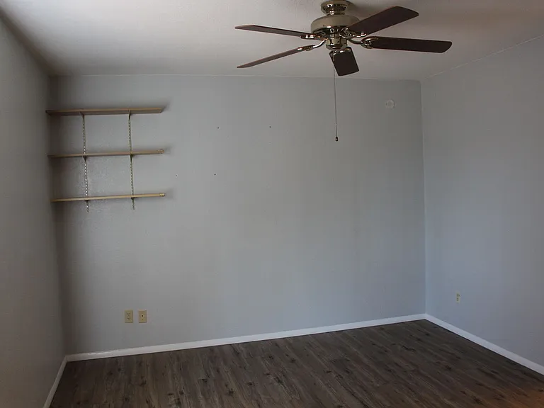 602 W Kilarea Ave — Photo 18