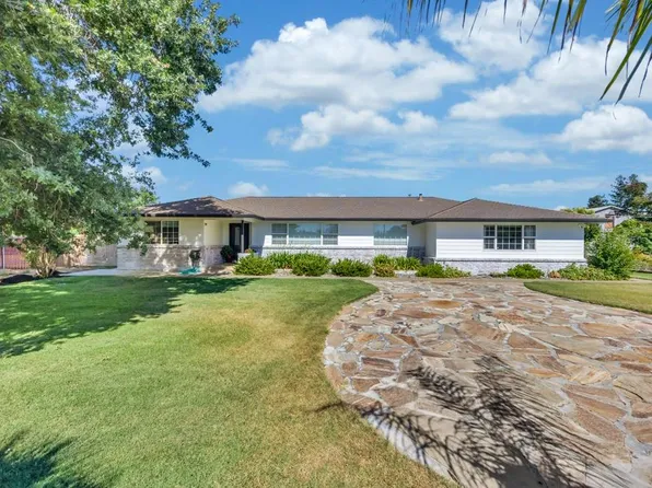 10520 E Sisters Ct, Elk Grove, CA 95624