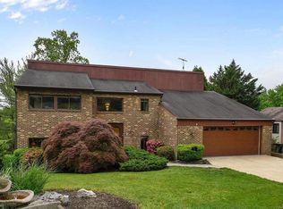 3803 Fort Hill Dr, Alexandria, VA 22310