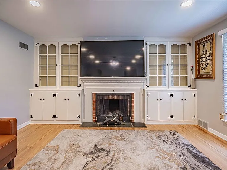 285 Bridle Path Rd — Photo 11