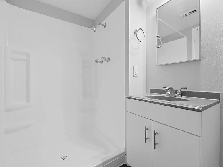 Thrive Tempe Apartments — Photo 55