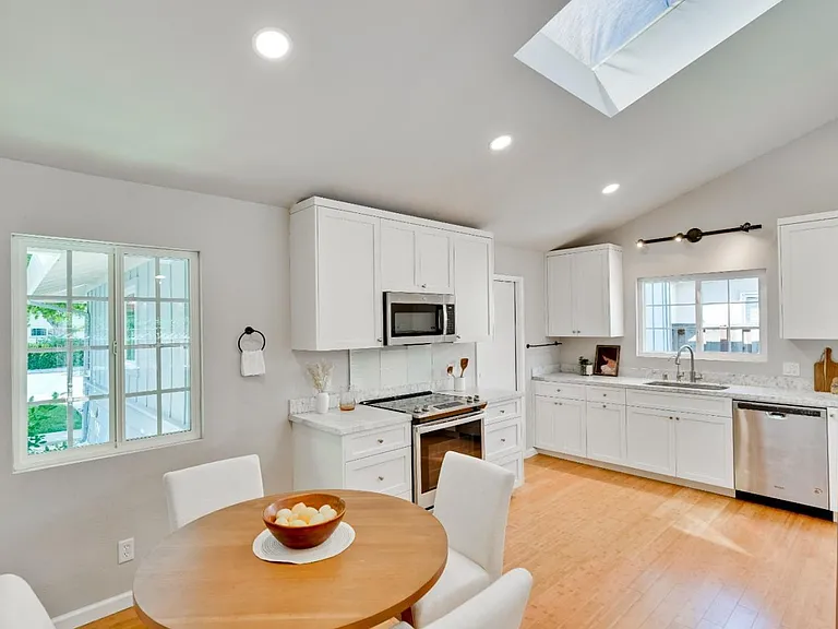 1755 Ravizza Ave — Photo 4