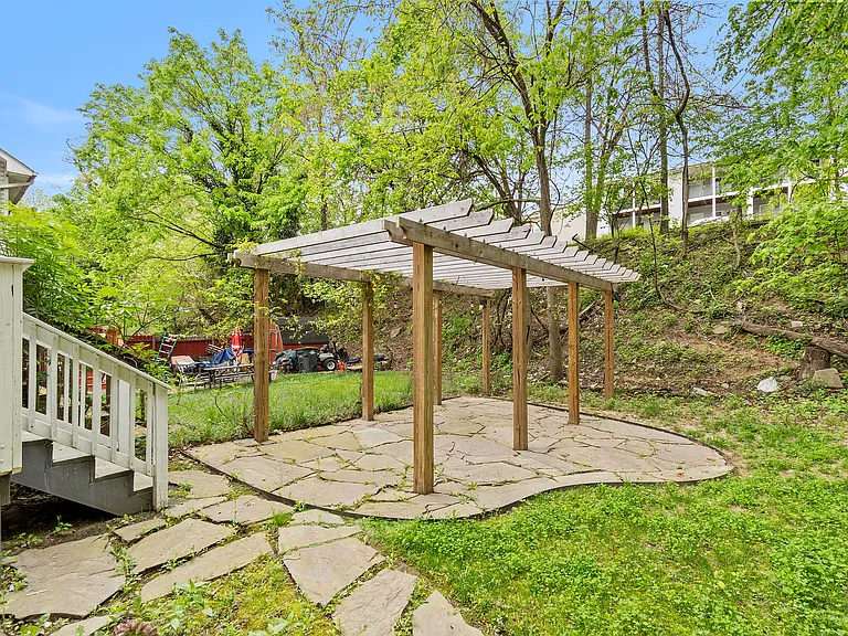 1750 Galen St SE — Photo 26
