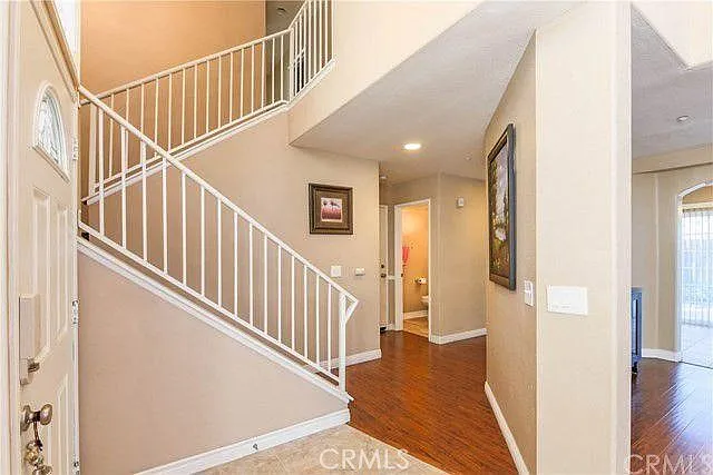 820 N Justin Pl — Photo 9